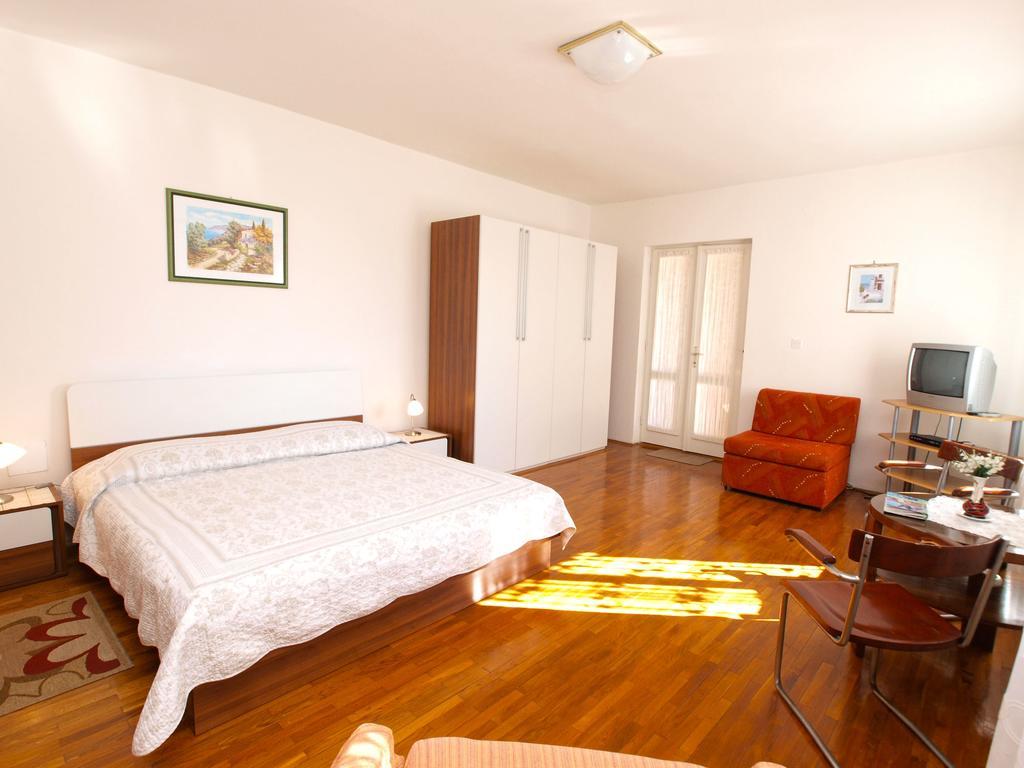 Apartments Rabac 981 Luaran gambar